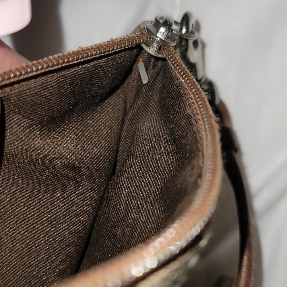 𝅺COACH Corner Zip Wristlet - Picture 8 of 9